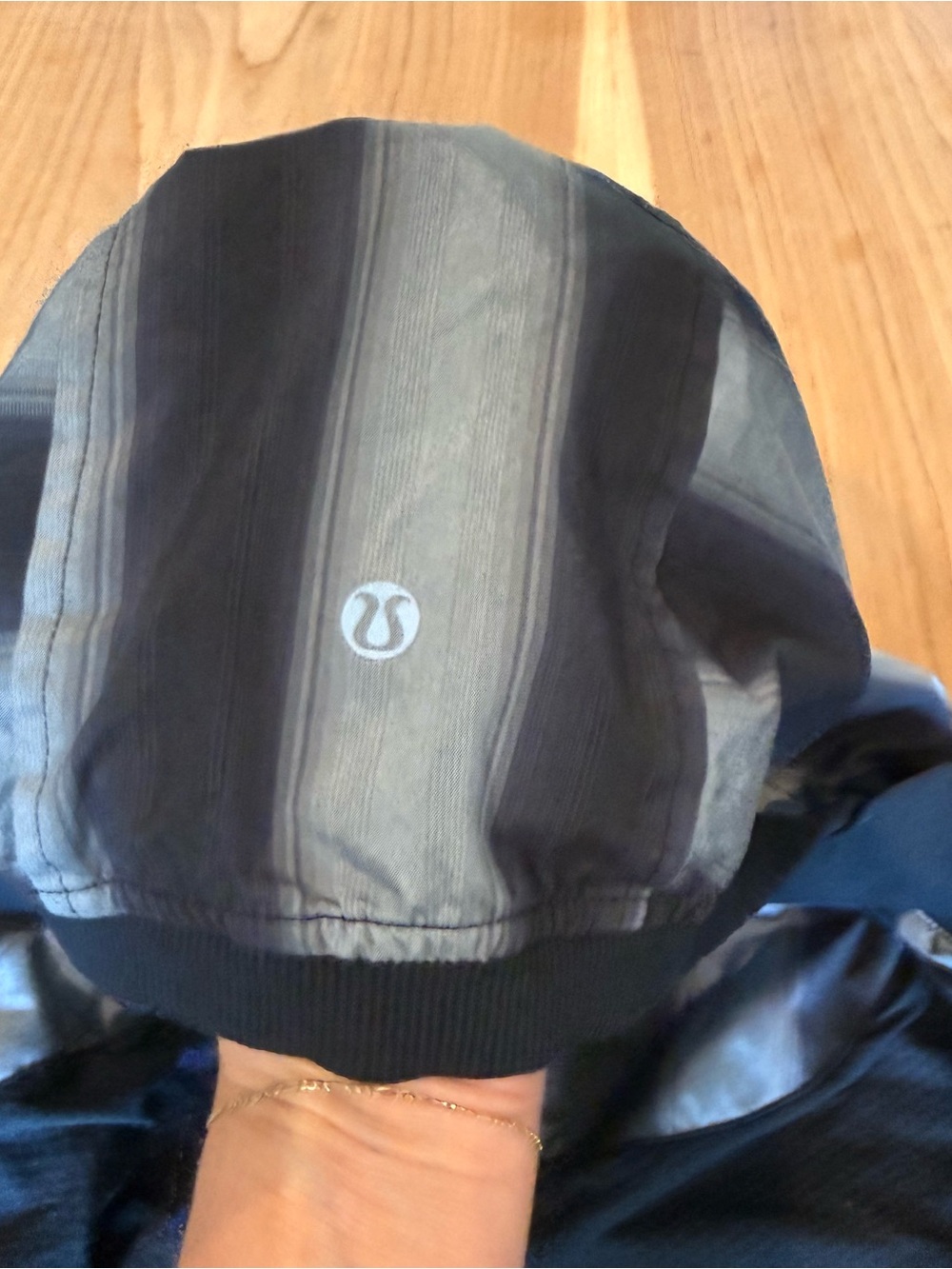 Y2K lululemon athletica Striped Black and Gray Trainning Jacket w/ Hood